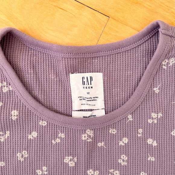 Gap Purple Floral Ribbed Tee - Size L - Picture 2 of 3